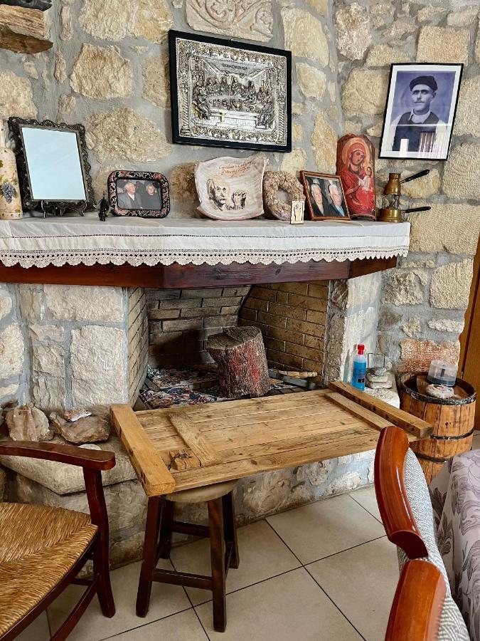 Katerina'S Rest Stone Ηouse Villa Charakas Exterior photo